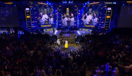 一分一分咬 一分一分咬